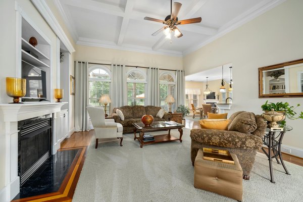 Top 5 tables à dessin qui encouragent la créativité de bébé