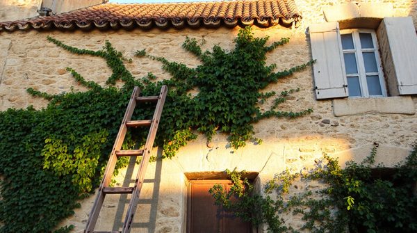 Top 5 raisons de faire appel à un couvreur à draguignan